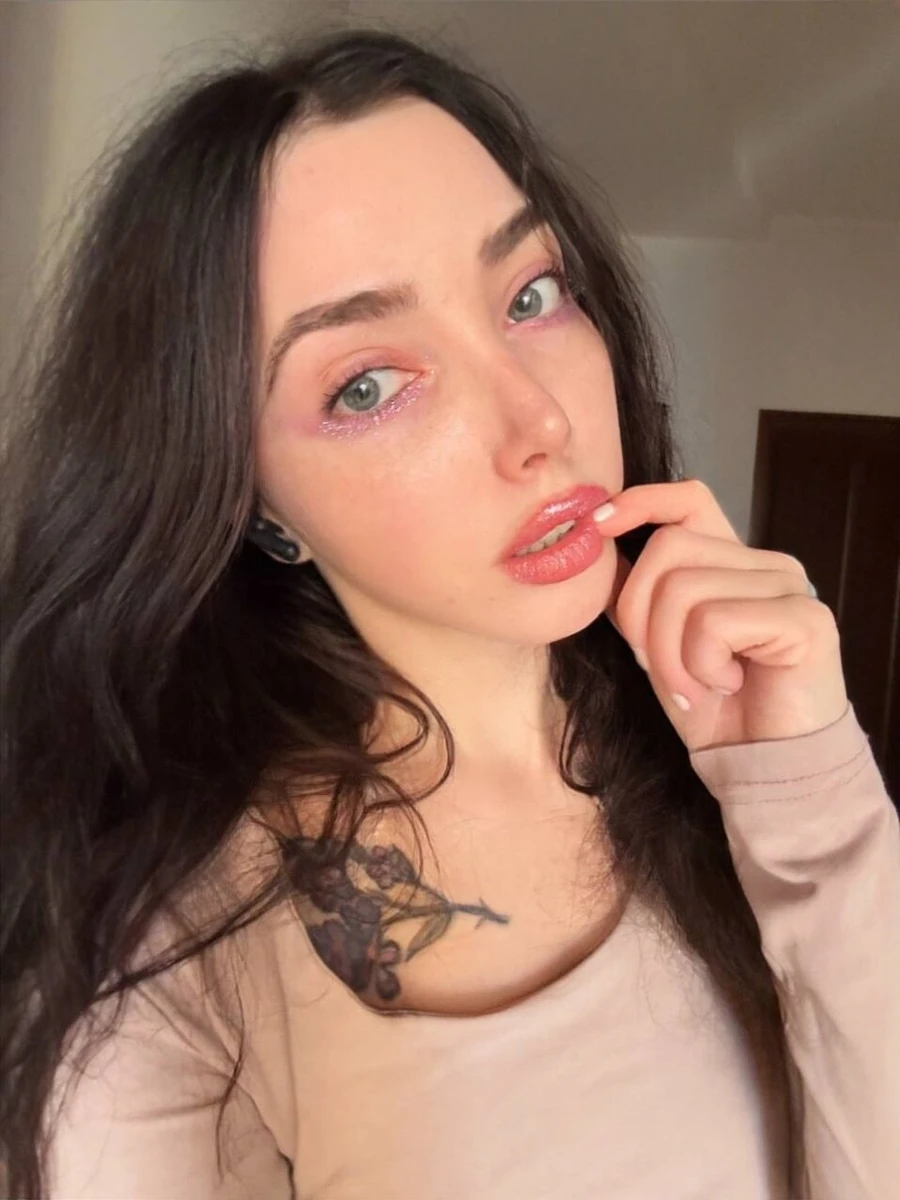 𝓘𝓿𝔂 - OnlyFans Creator Profile Picture