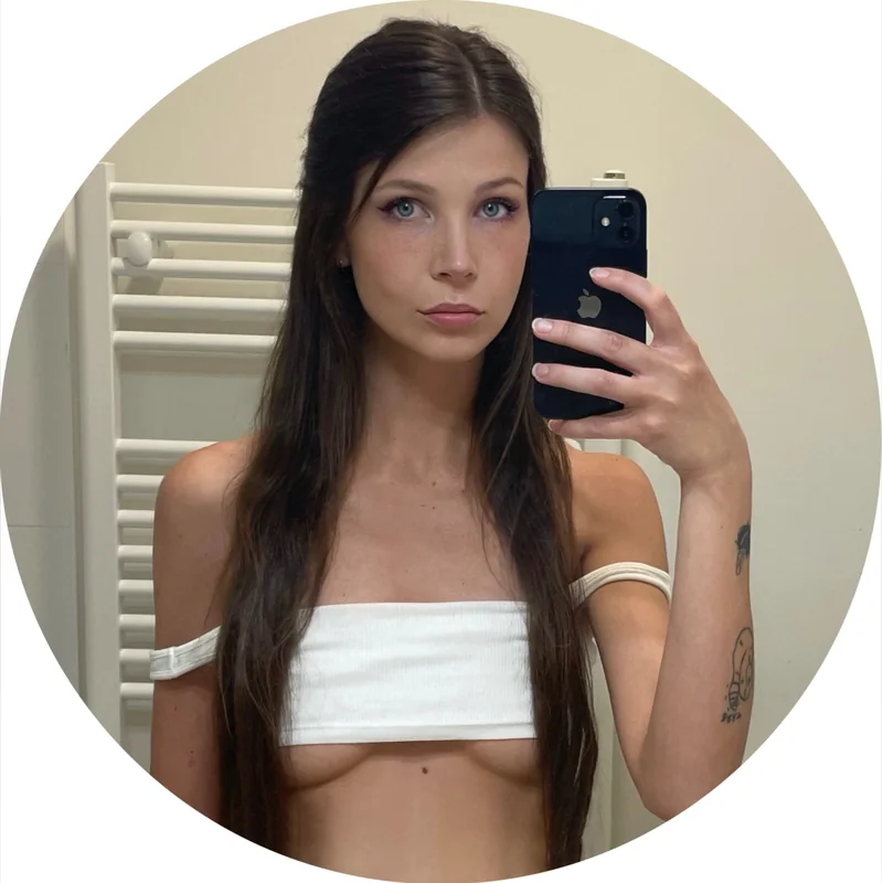 ivy ♡ OnlyFans creator with top quality content
