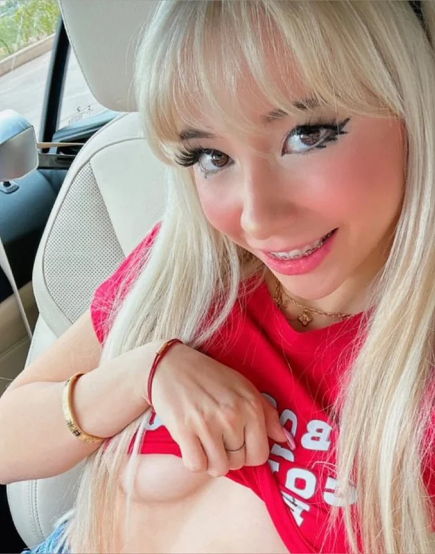 Izzy Skye OnlyFans profile