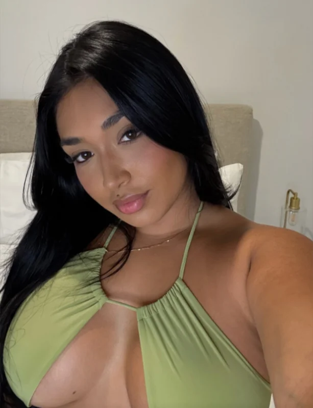 Ale Jade 🦋 OnlyFans profile