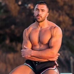 Jamesgshore on OnlyFans showcasing exclusive content