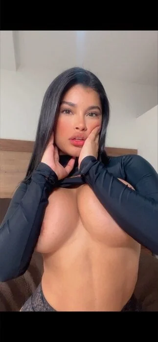 Jane Aguilera OnlyFans creator sharing exclusive content