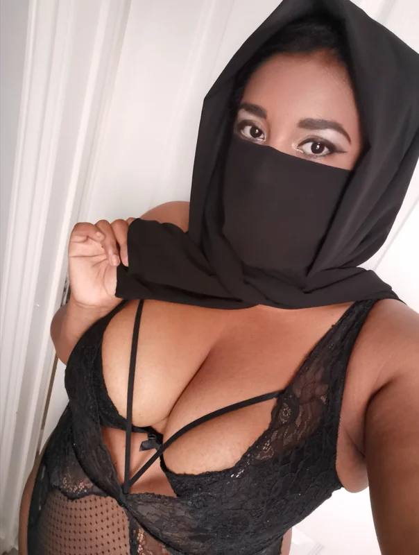 Jasmine Javadi OnlyFans Account Jasmine Javadi OnlyFans sneak preview account