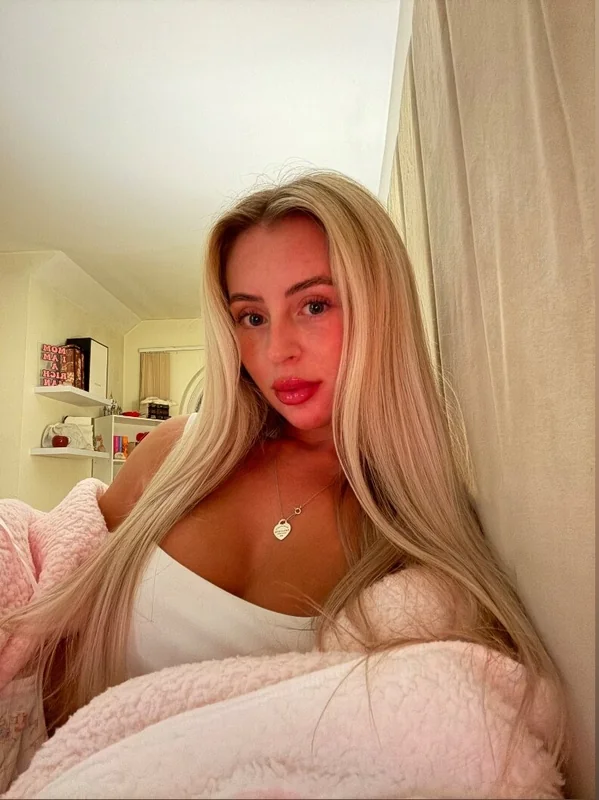 Jay x OnlyFans creator with daily explicit content