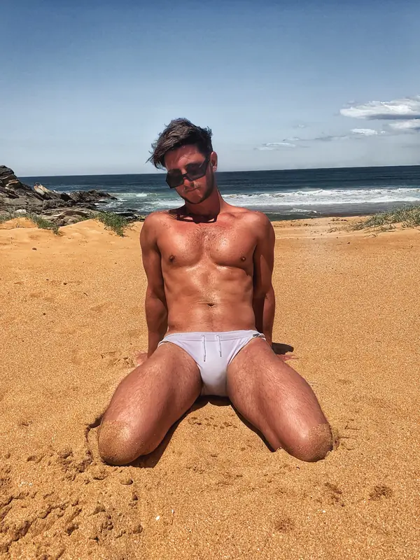 Jeffreyjohn OnlyFans behind the scenes content
