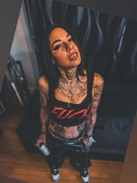 jennysixx OnlyFans Profile jennysixx OnlyFans confident rebel