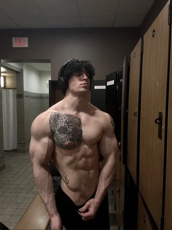 Joestarseth OnlyFans creator with exclusive content