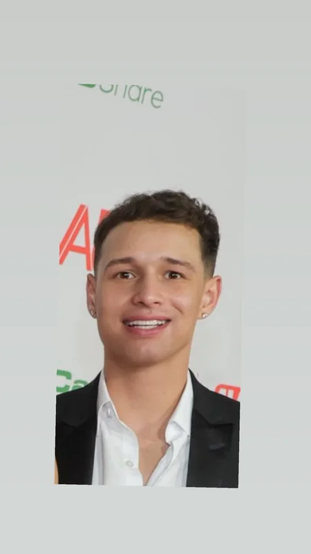 Johnnylovesu - OnlyFans Creator Profile Picture