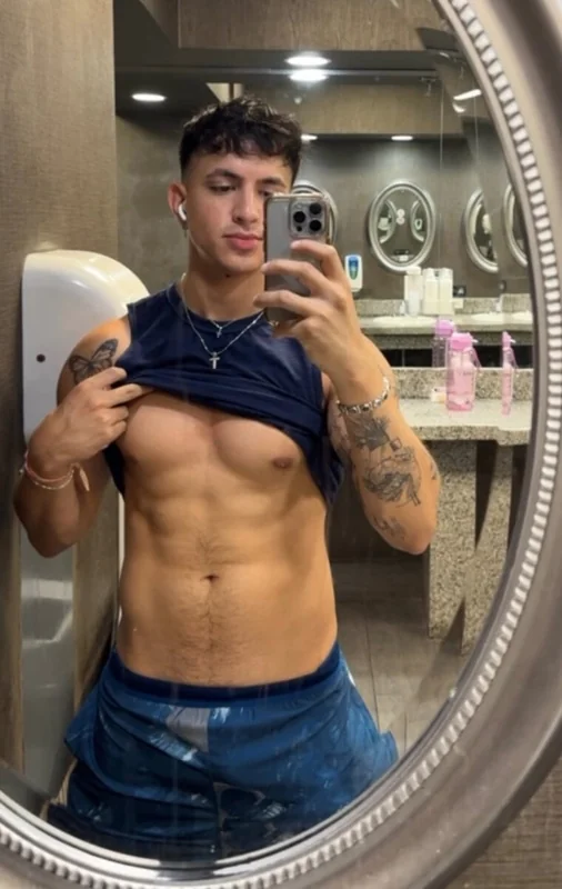 Jonfans OnlyFans Creator Jonfans OnlyFans athletic tattooed creator