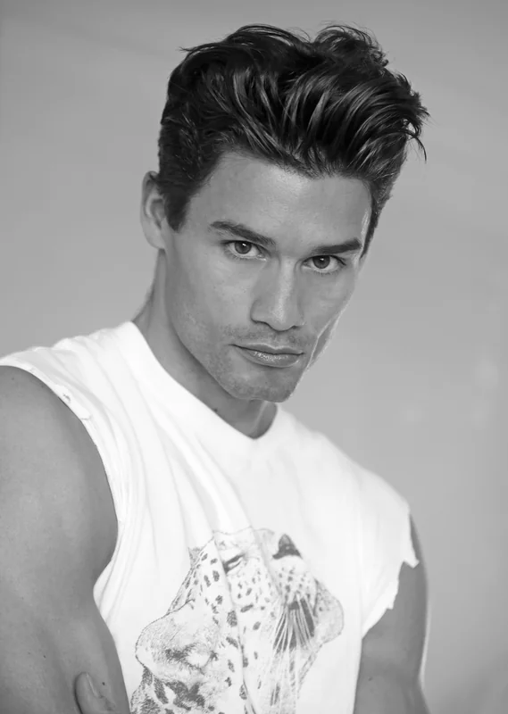 Joohnneda - Spanish Male Model Creator Joohnneda OnlyFans profile picture - Male model