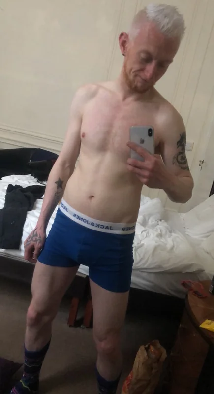 Joshhyb OnlyFans blonde blue-eyed creator