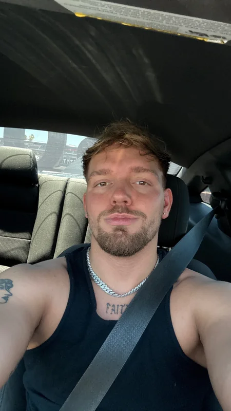 Joshualewisvip - OnlyFans Creator Profile Picture