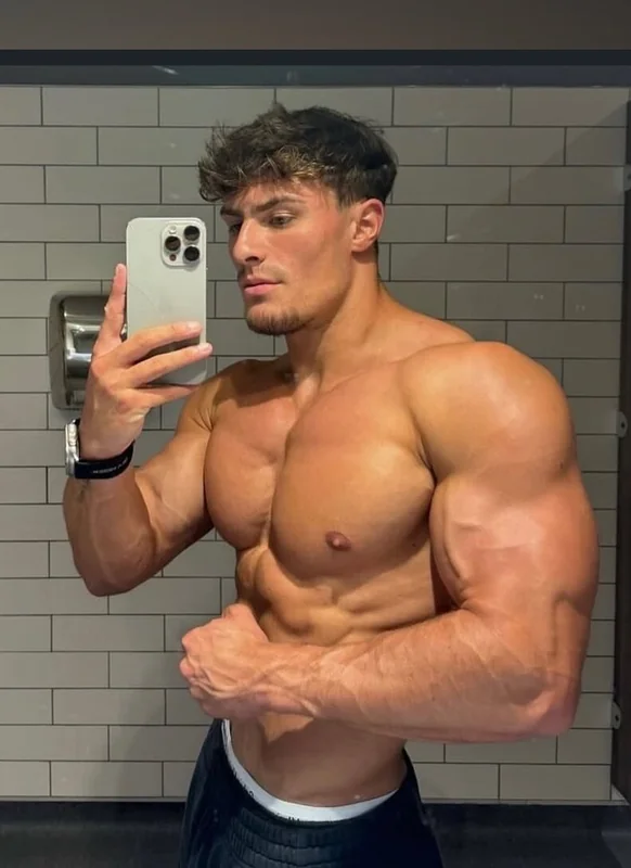 Juicyjamesvip OnlyFans profile