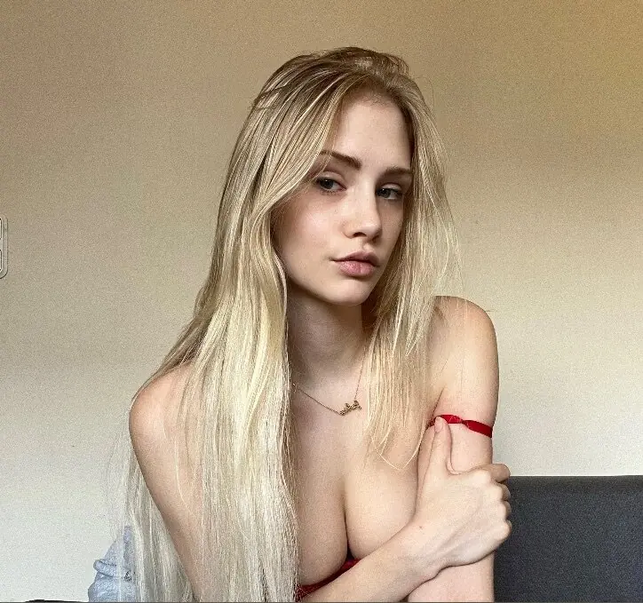 Juliaa - OnlyFans Creator Profile Picture