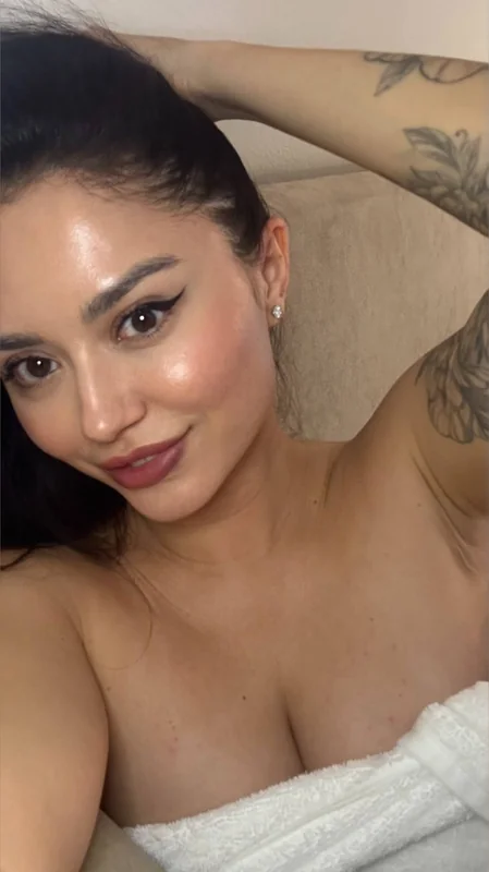 Julia Flame XoXo - OnlyFans Creator Profile Picture