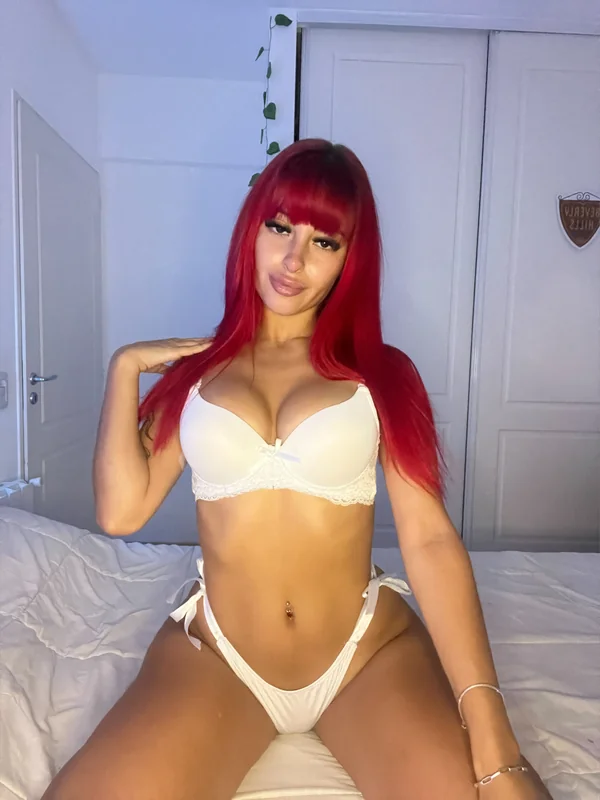 Juliana OnlyFans creator with exclusive content