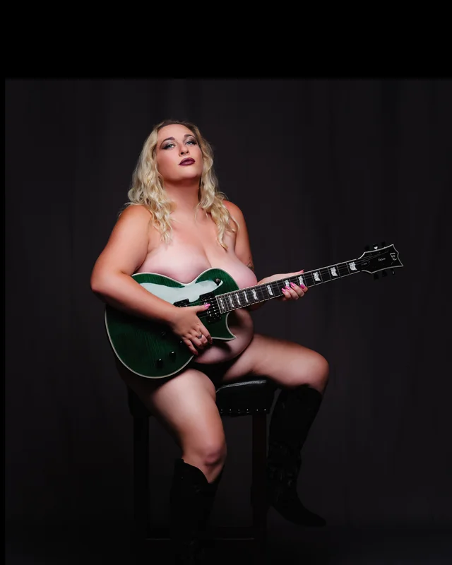 Juliet Rose OnlyFans creator with enticing content