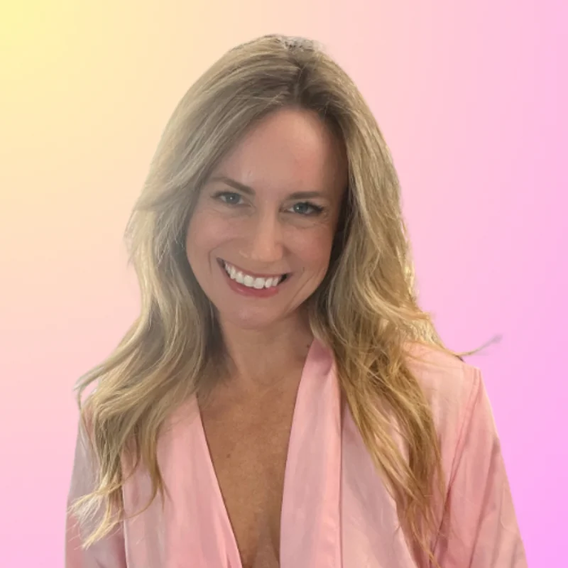 JUNE OnlyFans creator with exclusive content