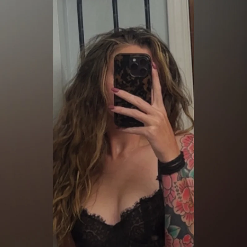 K7811 - OnlyFans Creator Profile Picture