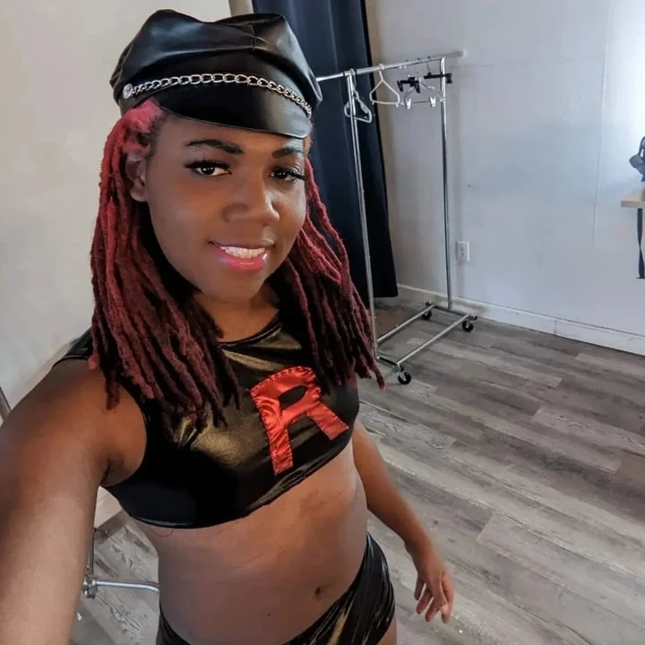 Sissii Peachii Bunnii - OnlyFans Creator Profile Picture