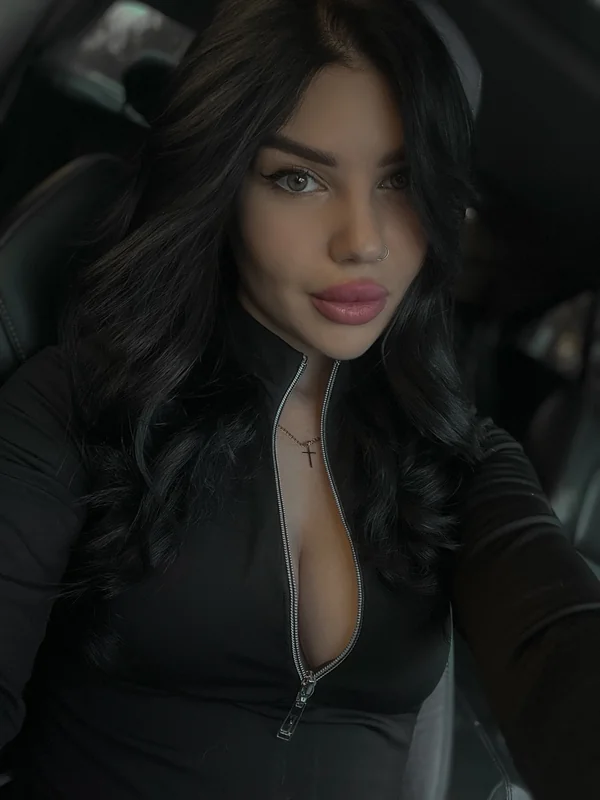 Karishok OnlyFans Profile Karishok OnlyFans creator with joyful personality
