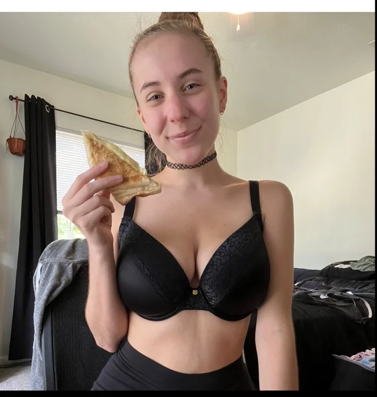 Kasie 3 OnlyFans profile