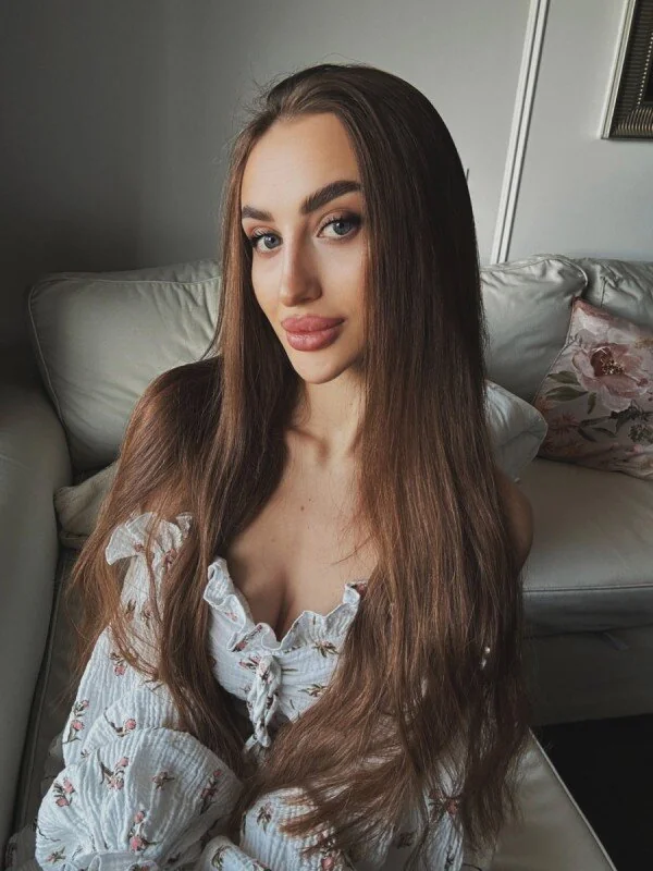 Katya OnlyFans Profile Katya OnlyFans petite blue-eyed creator