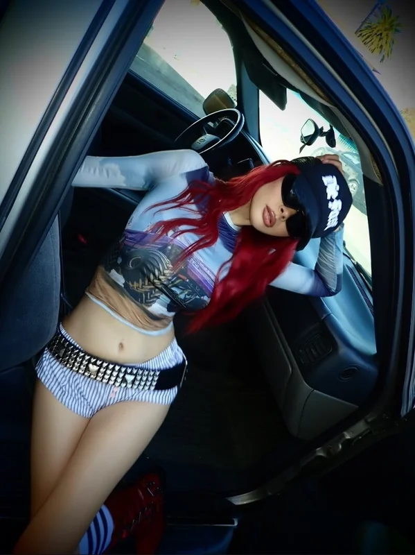 Katie Bell - OnlyFans Creator Profile Picture