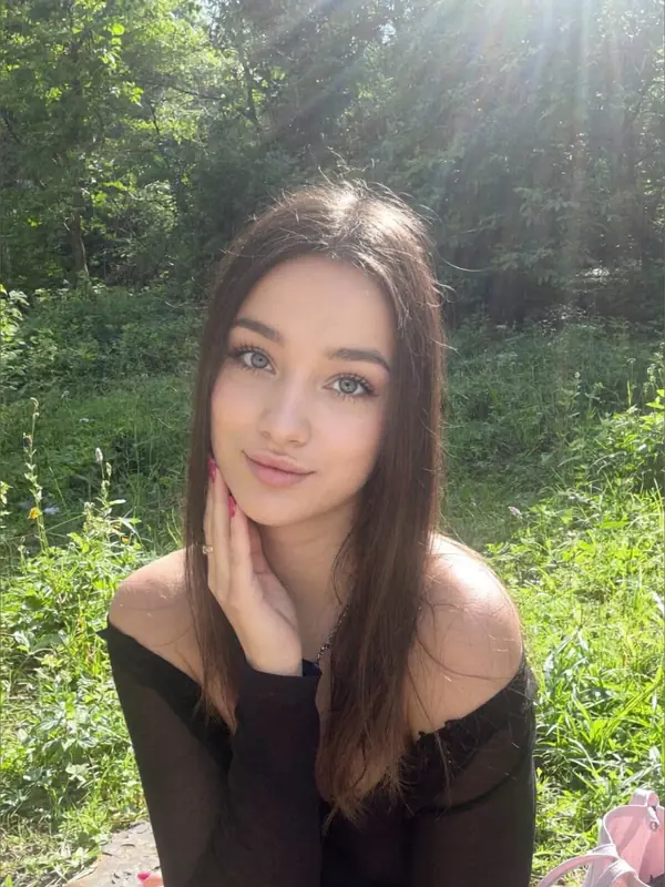 Katya π - Engaging Travel Enthusiast OnlyFans Creator Katya π OnlyFans profile picture - adventurous creator