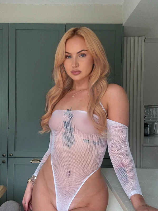 Katy 🤍🍑 OnlyFans creator with exclusive content