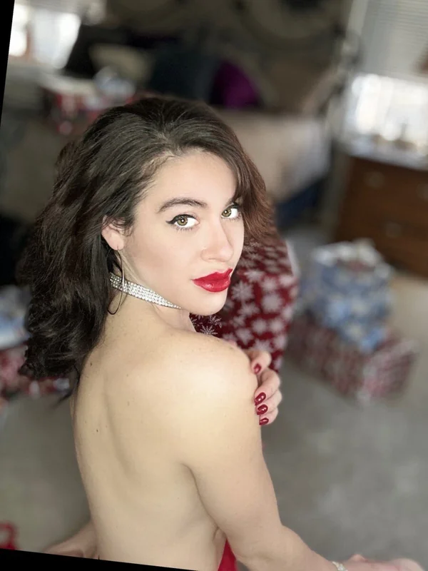Kbabe OnlyFans Singer and Tarot Reader