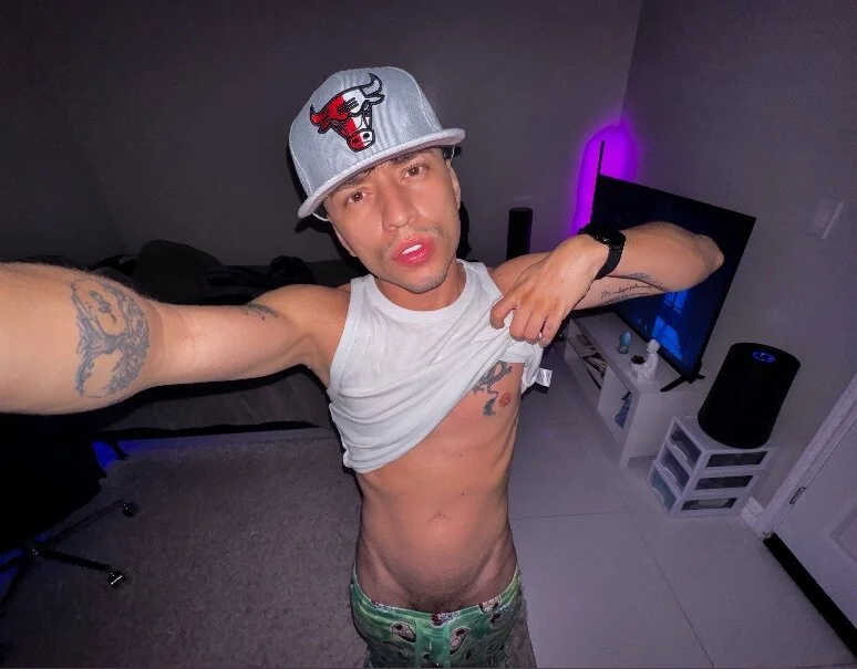 Kevinsanzzz OnlyFans creator with surprises