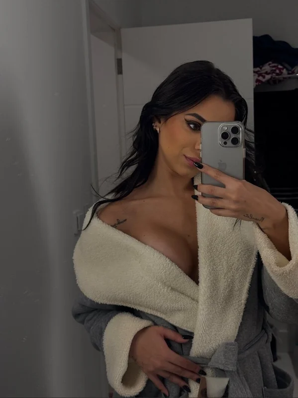 Key Alves OnlyFans athlete with stunning photos
