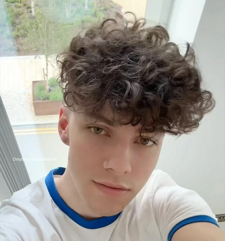 Angelic Boyo OnlyFans profile