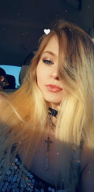 Kikikittenxvip OnlyFans creator with unique content
