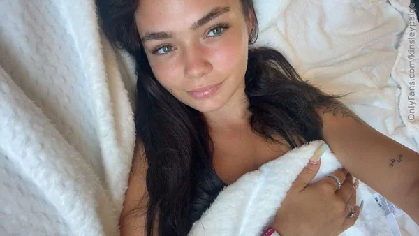 kinsleypaige OnlyFans profile