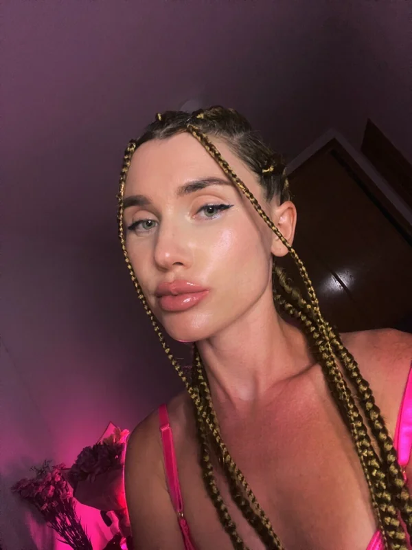 Arina Grace - OnlyFans Creator Profile Picture