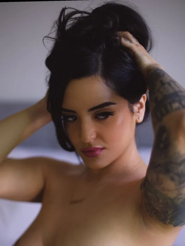 Koryminx OnlyFans creator with engaging content