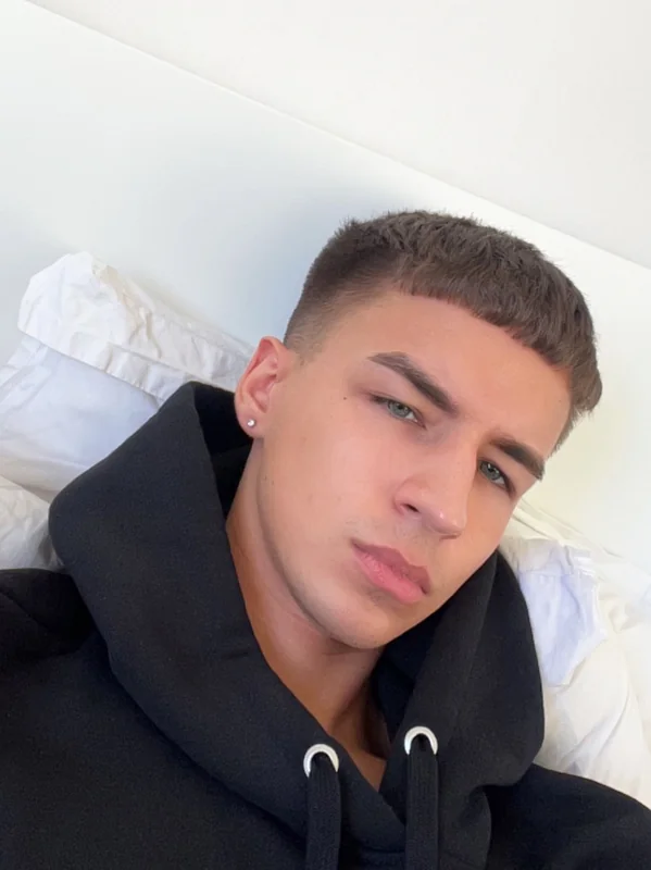 Krisisle OnlyFans Creator Krisisle OnlyFans creator with fun content