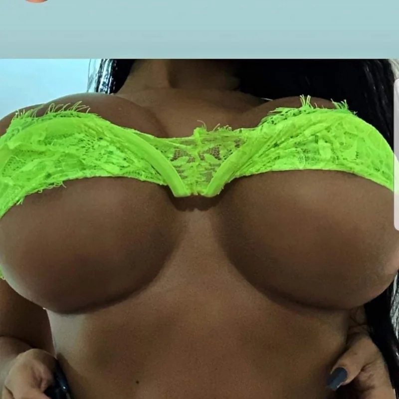 Kristilouise1 OnlyFans full-time model