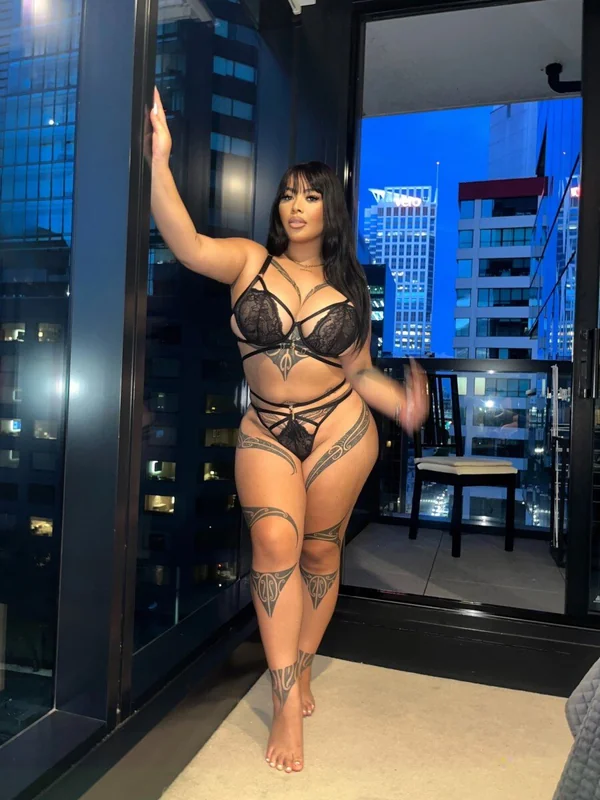 Krisy Erin OnlyFans with enticing exclusive content