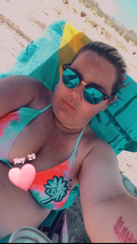 Crystal OnlyFans Profile Crystal OnlyFans creator enjoying the ocean