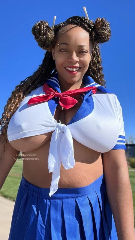 Laddyreddllcfree OnlyFans Profile Laddyreddllcfree OnlyFans creator with alluring curves