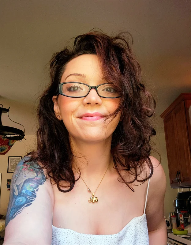 Lady OnlyFans profile