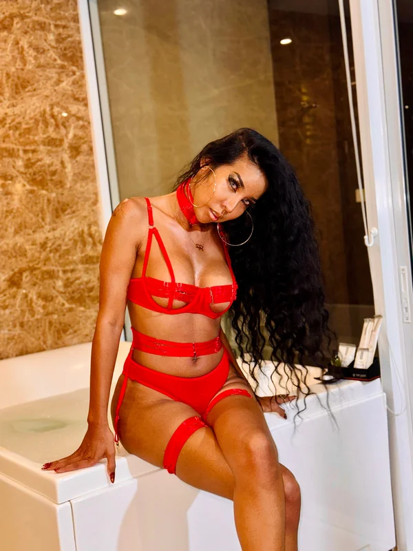 Ladyboyshasha OnlyFans profile