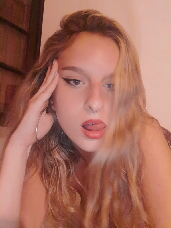 Lola OnlyFans profile