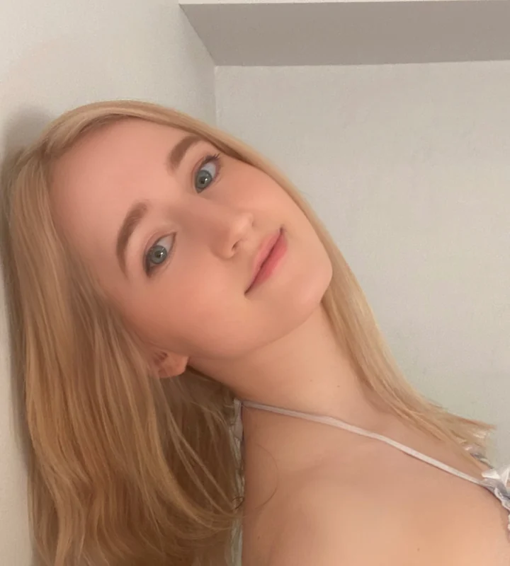 Laila - TIP 6 FOR BOYGIRL - OnlyFans Creator Profile Picture