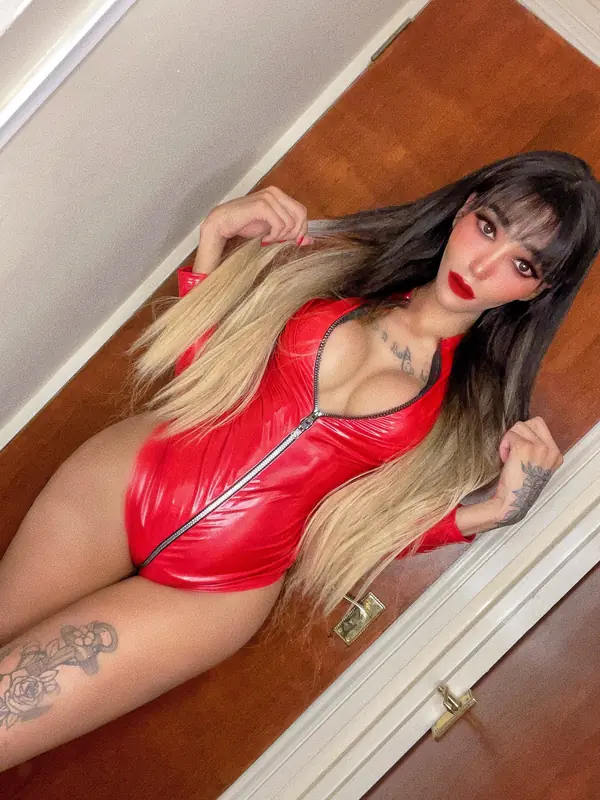 Lana Almeida - OnlyFans Creator Profile Picture