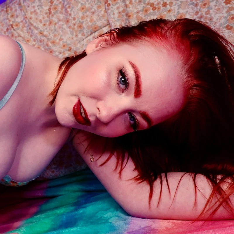 Lanie Luxx dirty talk extraordinaire OnlyFans profile