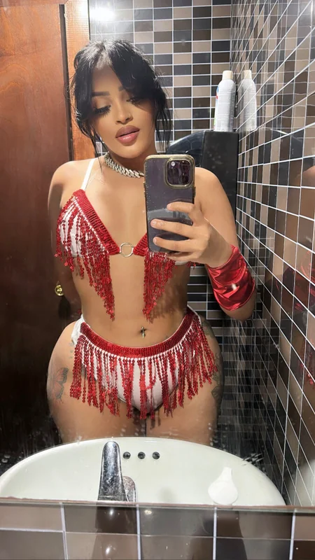 Laura - OnlyFans Creator Profile Picture